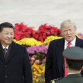 Kineske akcije pale dok tržišta čekaju signale sa razgovora Xija i Trumpa