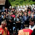 Patrijarh Porfirije u Bratuncu: Ne smemo zaboraviti žrtve, ni izgubiti veru i ljubav; Počeo parastos