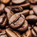 Cena kafe porasla na šestomesečni maksimum zbog straha od manjka ponude