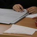 RIK usvojio da na biračkim mestima budu i paravani i kabine za glasanje
