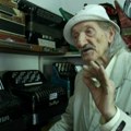 "Radio sam sa Lepom Lukić, Anom Bekutom, Micom Trofrtaljkom...": Deda Miodrag ima 93 godine i ne odustaje: Ovakav majstor za…