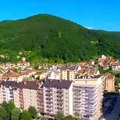 Veliki požar na deponiji u Goraždu: Vatrogasci se bore sa vatrenom stihijom