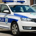 Poput besnila: Žena pretukla zeta u Mladenovcu, a potom izgrizla policajce kada su došli da je privedu
