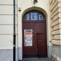 Đaci Zemunske gimnazije blokirali školu: Ulaz zaključan, unutra i spavaju, kažu da ostaju do ispunjenja zahteva, a evo šta…