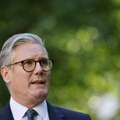 Malo se zbunio: Starmer se rukovao s prevodiocem Južne Koreje umesto s predsednikom i to nije bio jedini gaf britanskog…