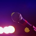 Prva JCR English karaoke žurka narednog petka u Radio kafeu