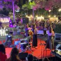 Uvod u ovogodišnji ARLEMM: Veče umetnosti i muzike na Cvetnom trgu u Beogradu (foto/video)