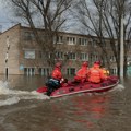 Vodostaj reke Tobol biće viši od 11 metara: U Kurganskoj oblasti voda plavi ulice, stanovnici pozvani da se evakuišu