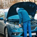 Zabranjeno! Grejanje motora zimi na parkingu?! Ekspert je za Telegraf bio jasan, ali ovde će vas skupo koštati