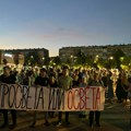 Protest „Prosveta ili osveta“ održan u Leskovcu, studenti iz Vlasotinca pozvali da se priključe projektu lustracije u…