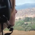 (Video) Grad pada u bezdan: 1500 ljudi ostalo bez doma, Meloni iz helikoptera nadgleda užas i kuće koje vise na ivici provalije…