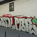 Grafiti naružili zid Manakove kuće