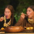 Svinjski kotleti, biftek i italijanske kobasice kao nagrada u „Survivor-u“: Žuto pleme slavilo posle napete borbe