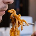 Creva i želudac ne podnose ove namirnice: Zato imate osećaj "kamena" u stomaku