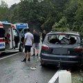 Težak udes u Crnoj Gori, sudarili se automobil i kamion: Vozilo sa srpskim tablicama uništeno, ima povređenih