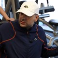 Fox šokirao tvrdnjom o sletanju na Mesec u podkastu "1 na 1"! Reper ne veruje zvaničnoj priči: "Uvek sam sumnjao u to"