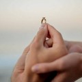 Da je vaš partner živeo pre 100 godina, da li bi se oženio? Evo kojih 5 kriterijuma za udaju su žene tad imale