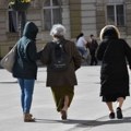 Statistika: U avgustu rođene 4.974 bebe, a preminulo 7.427 osoba