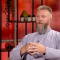 "Ne možeš tako pred Gospoda" Otac Predrag Popović zaustavio ženu na liturgiji zbog ovoga: Mnoge greše kad ovakve idu u crkvu…