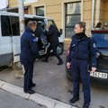 Opšti teror kurtija nad Srbima Albanska policija upala u "Urbanizam", odnose sve što mogu da zgrabe (video)