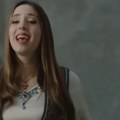Naša pevačica zimi spavala pod ostrogom: Ćerku krstila još u inkubatoru, doživela pakao: "To je pomoglo da beba preživi"