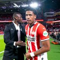 VIDEO Ko ovu dramu režira? PSV napravio čudo i obrisao -9 u borbi za titulu i poveo pred poslednje kolo, pogledajte kako su…