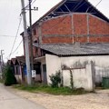 Kuća nema fasadu, ni ogradu: Naša pevačica danas ima nekoliko nekretnina, a pokazala je i dom na Kosovu: Emocije je preplavile…