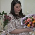 Vladana sama sebi smislila biznis! I ide joj odlično, pravi bukete kakve nema nijedna cvećara u Srbiji! Najtraženiji joj…