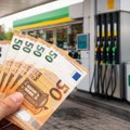 Ko ima pravo na 50 evra od države za gorivo? Građani već dobijaju novac, a uslovi su iznenadili mnoge