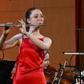 (Foto, video) "U muzici je najvažnije biti iskren i svoj" Flautistkinja Iva ima samo 15 godina, a niže uspehe i u svetu
