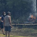 U Deliblatskoj peščari stabilnije, jak vetar i gust dim otežavaju gašenje požara na Stolovima