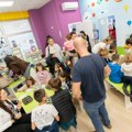 Umesto „suvih” biografija – bube u rukama: Kako je protekla Noć istraživača u Tinker Labsu