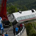 (VIDEO) U sletanju autobusa kod Cetinja poginuli britanski državljanin i crnogorska državljanka