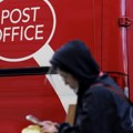 Japanska kompanija se izvinjava zbog poštanskog skandala u Britaniji, Vlada obećava obeštećenja do kraja godine