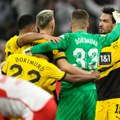 Dortmund "potpisao" titulu Leverkuzenu: Milioneri posle sedam godina dobili Bajern na Alijanc Areni