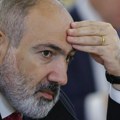Desetine hiljada Jermena traže ostavku premijera zbog dogovora sa Azerbejdžanom