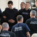 Uživo nastavlja se suđenje za masakr u Duboni i Malom Orašju Uroš Blažić u policijskoj koloni dovezen u Specijalni sud…