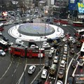 Slavija stala! Vozila mile od Tošinog bunara do Dušanovca: Popodnevni špic u Beogradu, mnoge saobraćajnice zakrčene, nema…