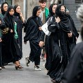 Мушкарац (45) оженио девојчицу (6) у хорор церемонији: Противили се и талибани, терали га да чека да напуни 9