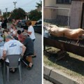 Komšije u posred ulice napravili feštu: Evo u kom gradu taj dobri stari dobrosusedski duh još živi