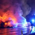Vatrogasac van dužnosti spasao naselje: Požar na automobilu u Novom Sadu izbio iznenada