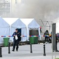 Pritvor za napadača ispred Narodne Skupštine Zbog ranjavanja muškarca i paljenja šatora 30 dana pritvora, evo kako se…