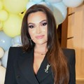 "Volim te majko, Bog neka te čuva" Veliko slavlje u domu Tamare Milutinović, a na stolu torta u obliku srca: Scena iz doma…
