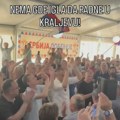 Umesto dana žalostii zbog pogibije vojnika, SNS organizovao opštenarodno veselje u Oplanićima