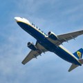 Gorivo pojeftinilo, a avio-karte i dalje paprene: Evo zašto putnici plaćaju istu cenu