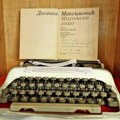 Ovako je stvarala desanka Maksimović: Na ovoj izložbi javnost ima priliku da prvi put vidi pesnikinju pisaću mašinu