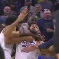 Davitelj dobio žestoku kaznu! Posle brutalne makljaže na terenu NBA suspendovao Grina! Evo koliko mečeva će nasilnik…