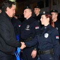 Gašić obišao pripadnike MUP-a koji u novogodišnjoj noći brinu o bezbednosti građana