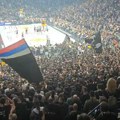 VIDEO „Grobari“ prozivali Vučića, orila se Arena od uvreda