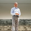 "Službenik je triput proveravao, jer nije mogao da veruje" Poznati voditelj ima ogromnu penziju - otkrio u čemu je tajna…